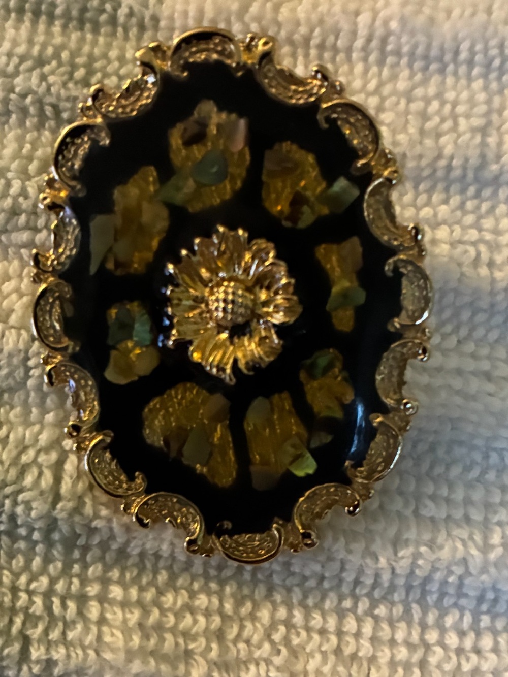 Vintage-Style Black & Gold Sunflower Oval Brooch